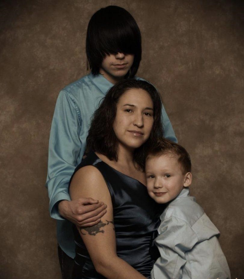 Это 10 из 10: семейные фотографии, за которые должно быть стыдно и семье, и фотографу