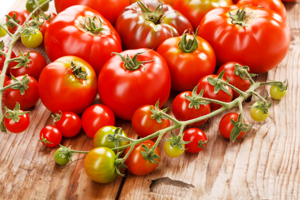 "Молодильные" семечки и помидоры: продукты, которые помогают обмануть возраст