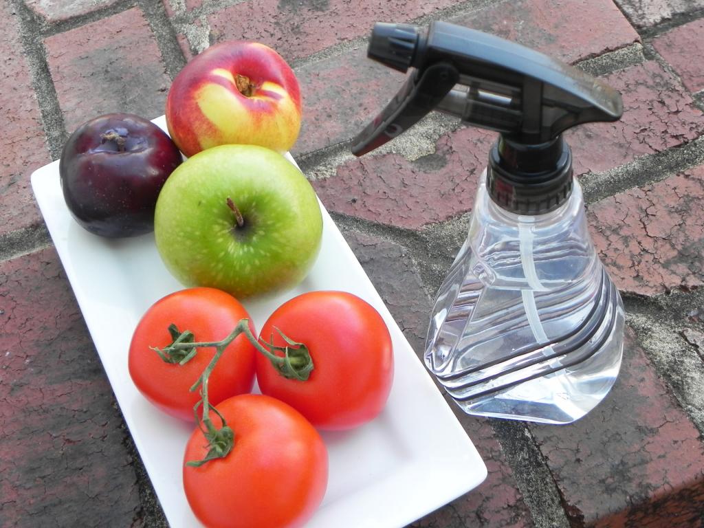 Мытье овощей и фруктов белым уксусом: избавляемся от возможных неприятностей со здоровьем