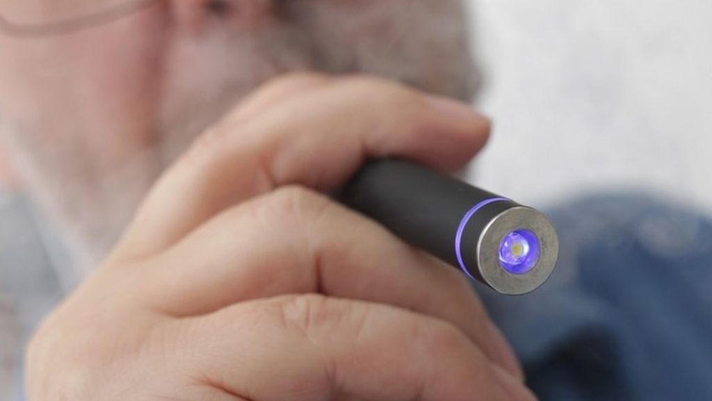 Электронные сигареты опасны: увеличивается риска инсульта и сердечного приступа