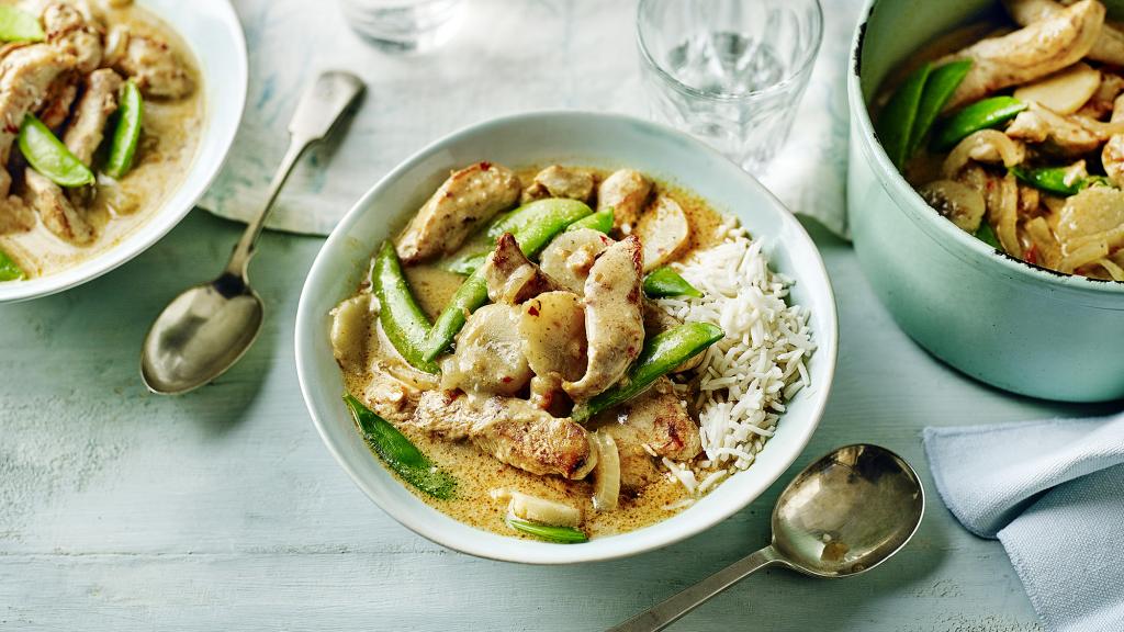Курица по-тайски за 30 минут: простой рецепт, который понравится любителям азиатской кухни