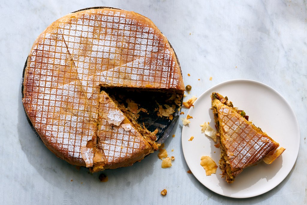 Вкусный марокканский куриный пирог, который ждет, чтобы вы его приготовили