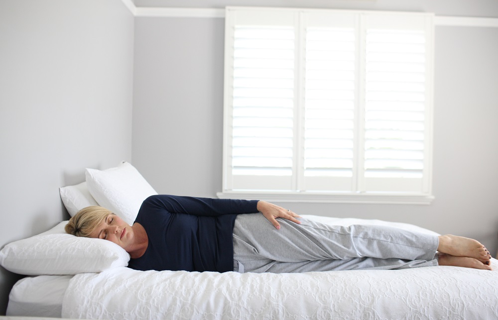 Любимые позы для сна можно немного изменить, чтобы они стали удобнее и полезней: советы эксперта