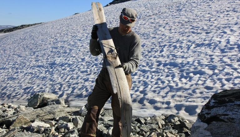 Ледники тают и оставляют после себя тысячелетние реликвии - необычные находки археологов
