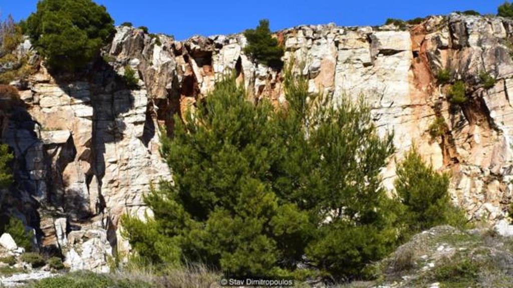 Чудо природы: в Греции есть пещера, в которой слышатся странные голоса