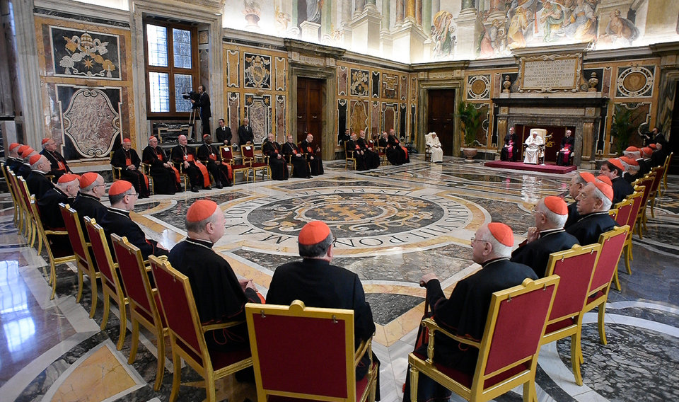 Внутри Ватикана: какие тайны скрывают стены самого закрытого государства