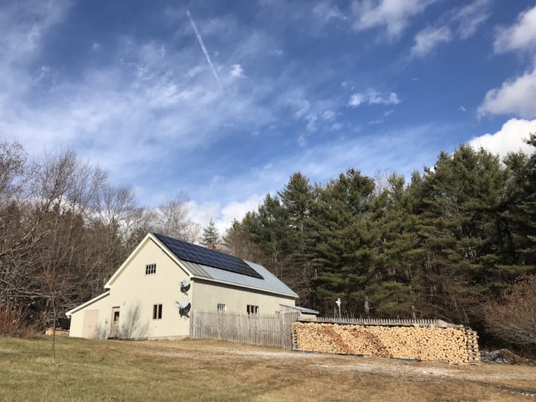 Опыт использования солнечной энергии для дома: Вермонт (США) и Подмосковье