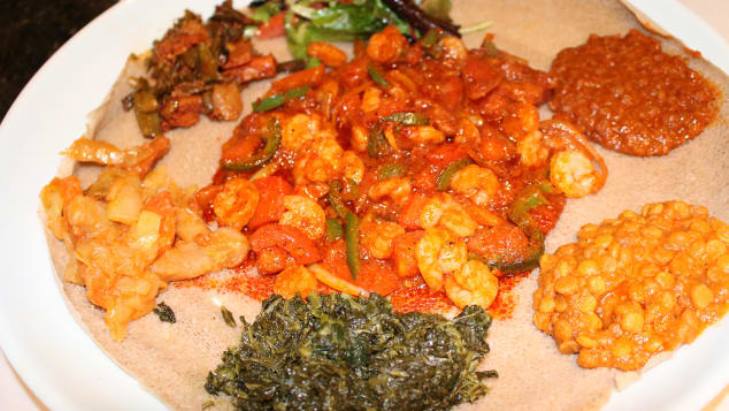 Самое экзотическое блюдо Эфиопии делают из сырого фарша