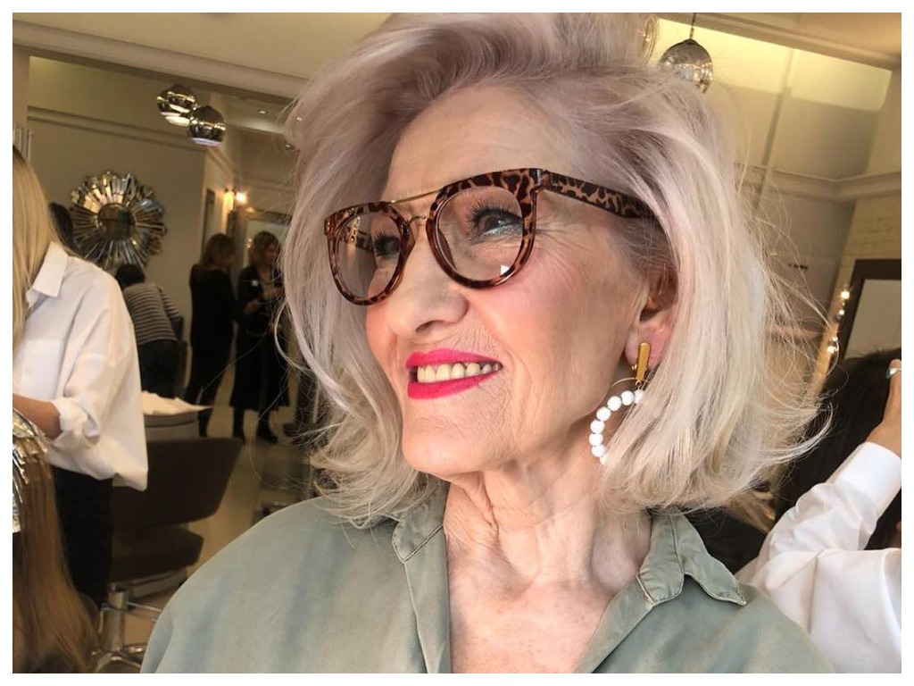 Из обычной пенсионерки в элегантную леди: 72-летняя россиянка рискнула изменить свою внешность и стиль и не прогадала