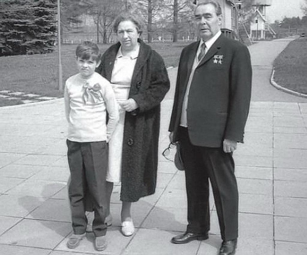 Судьба Андрея Брежнева: лежало ли семейное проклятие на внуках генсека