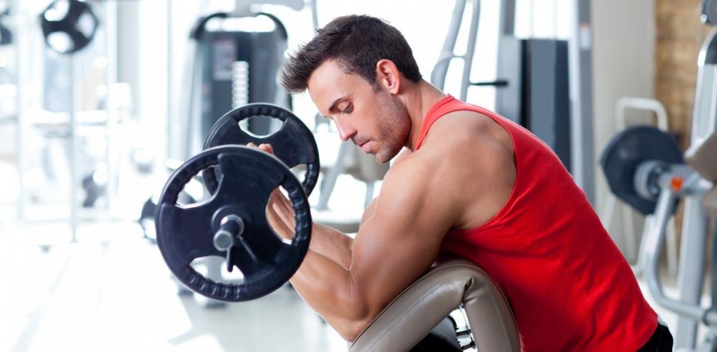 Преимущества силовых тренировок: ускорение метаболизма, укрепление костей и интенсивная потеря веса