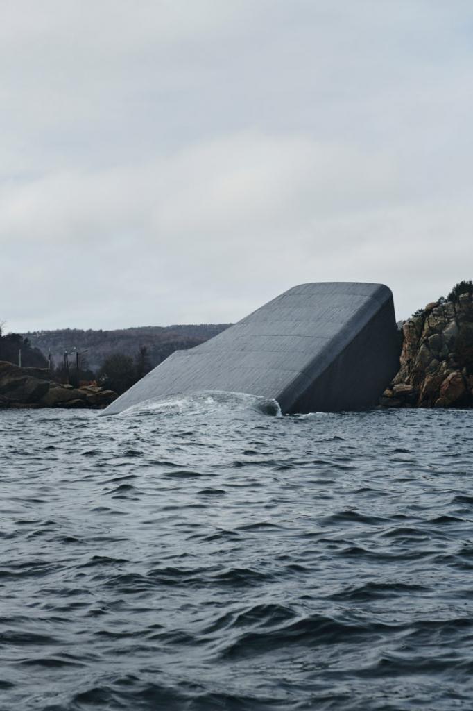 Подводный ресторан в Норвегии наконец-то открывает свои двери, спустя 2 года