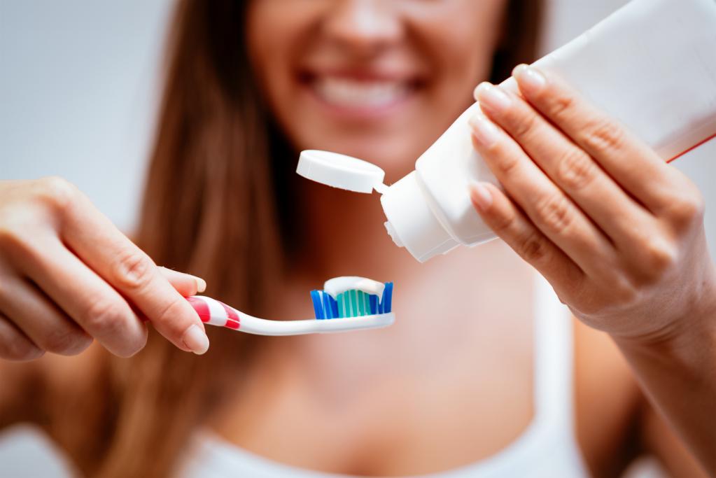 5 главных ошибок, совершаемых при чистке зубов