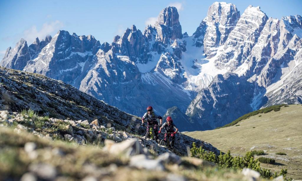 5 причин посетить самый красивый горный регион Италии: три вершины Доломитовых Альп