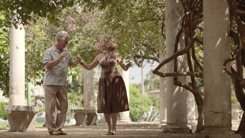 Танцы против старения. Почему полезно танцевать: результаты исследований