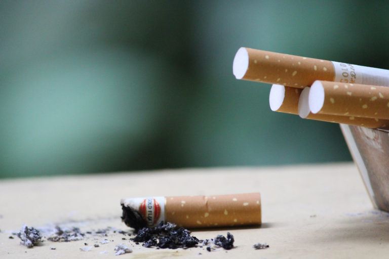 Почему стоит бросить курить. Способы побороть вредную привычку. Календарь курильщика