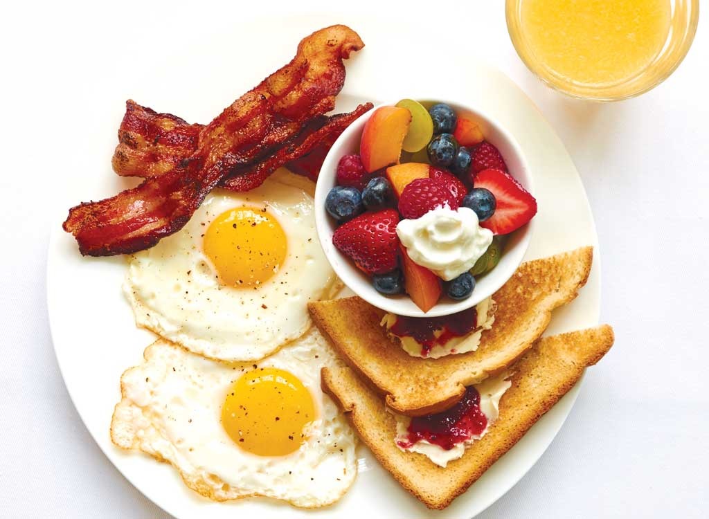 Эксперты установили взаимосвязь между завтраком и лишним весом у подростков