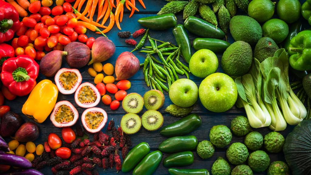 Вместо таблеток: врачи назначают своим пациентам фруктово-овощную диету