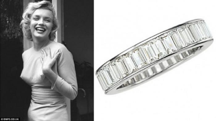 кольцо украшение изделие помолвка дорогое бриллиант карат алмаз сапфир обручальное