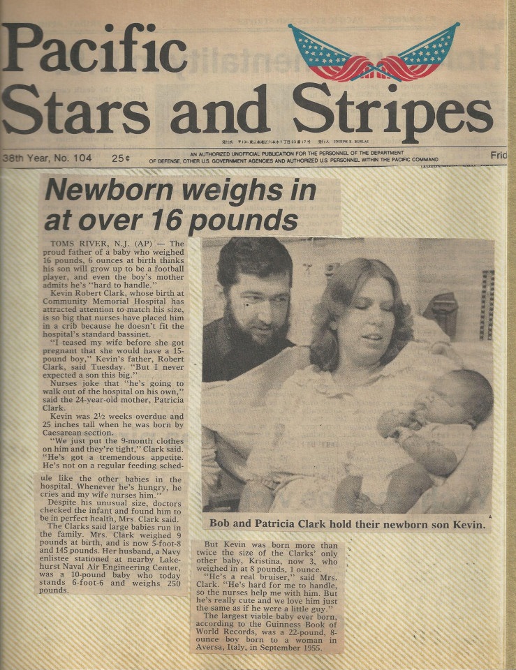 В 1983 году родился мальчик весом 6,5 кг. Маленький богатырь вырос настоящим великаном (фото)
