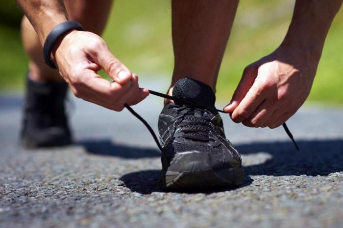 стельки травмы обувь амортизационные ортопедические спорт заниматься бегать нагрузка уменьшить спина болит голень смягчить предотвратить 