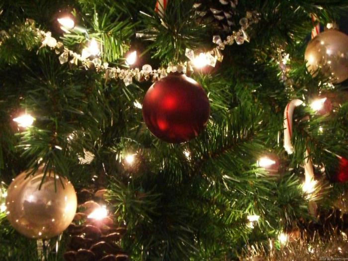 гирлянда новогодняя создатель огоньки изобретение разноцветное украшение рождество новый год праздник нарядный джонсон эдиссон лампа изобретение новинка свечи освещение 