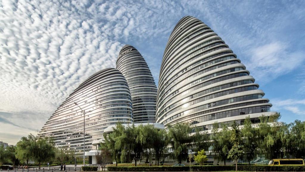 Китайский блогер проиграл дело о клевете после того как сказал, что у здания Zaha Hadid  "плохой фэн-шуй"