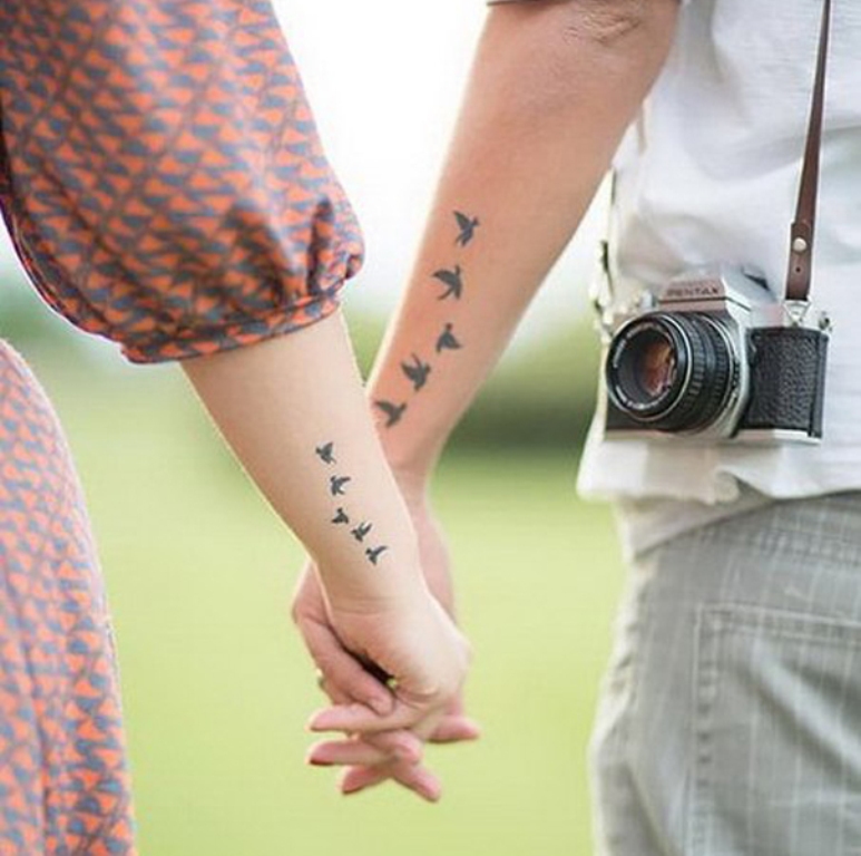 Вместе и навсегда: татуировки для влюбленных как дополнение или альтернатива обручальным кольцам