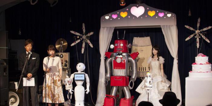 свадьба человека и робота