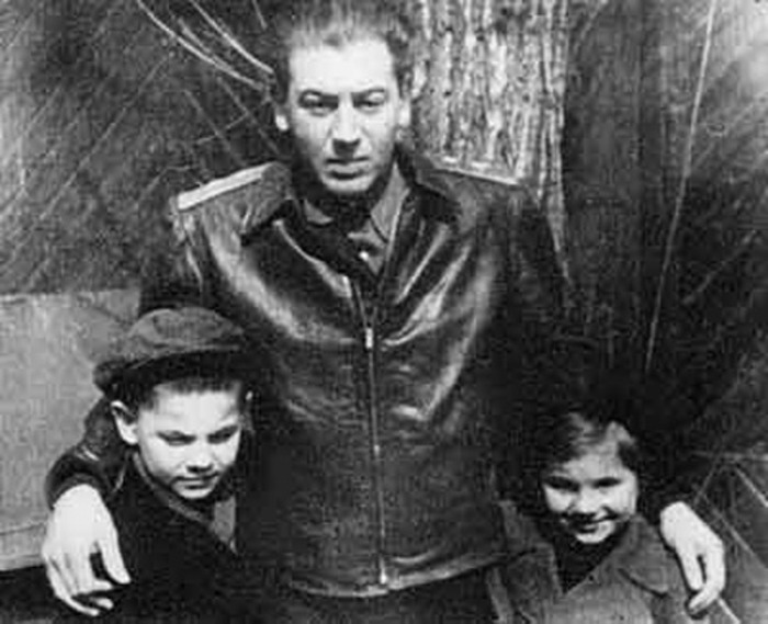 Потомки Сталина: как сложились их судьбы. Почему внук Иосифа Виссарионовича отказался от фамилии деда