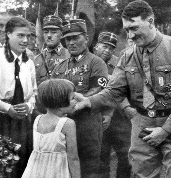 Редкие фото Гитлера, которые мало кто видел. Он даже хотел их уничтожить