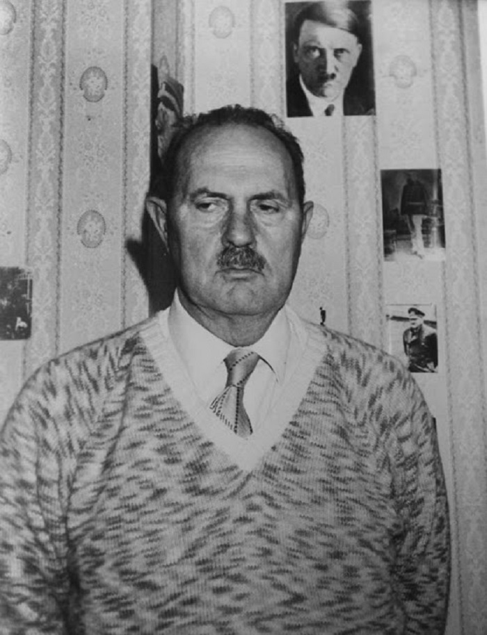 Французский сантехник утверждает, что он внук Гитлера. Чтобы доказать родство, мужчина сдал анализ ДНК