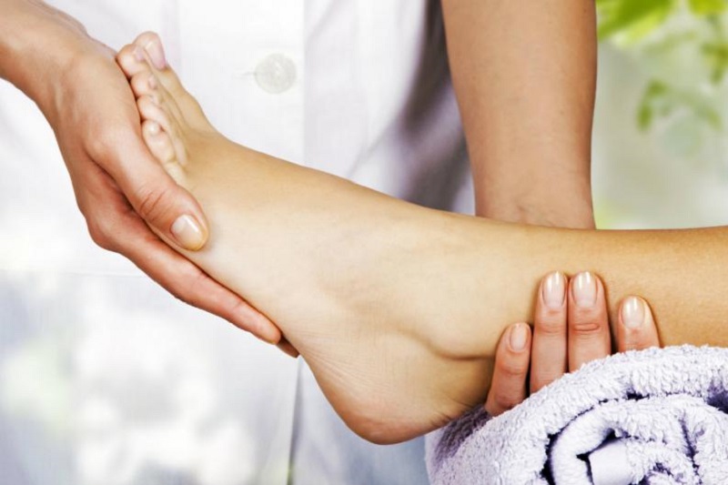Почему массаж ног перед сном так важен и полезен для нашего организма
