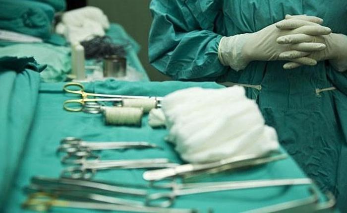 Все дело в противоположности: почему врачи носят синюю или зеленую одежду в операционной