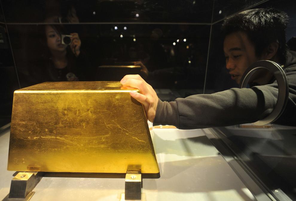 Как выглядит, какие имеет размеры и сколько стоит самый большой золотой слиток в мире