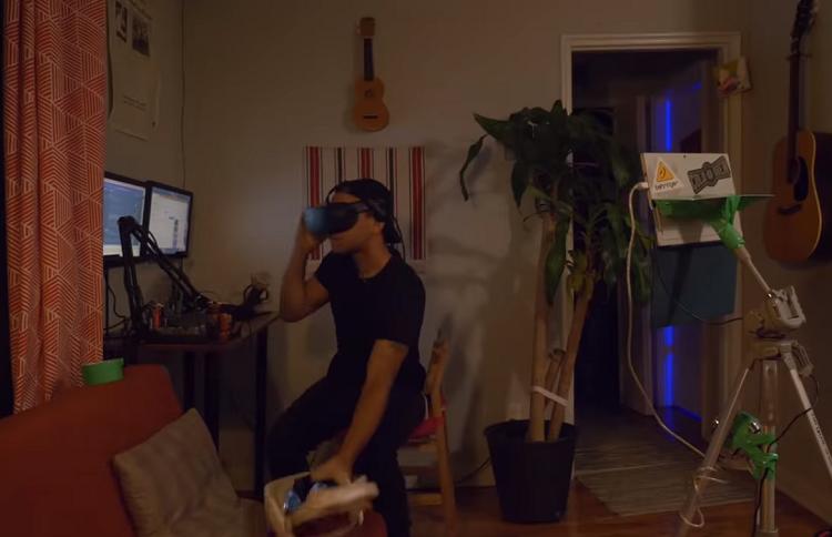 Мужчина в течение 7 дней носил очки виртуальной реальности, чтобы поделиться своими впечатлениями