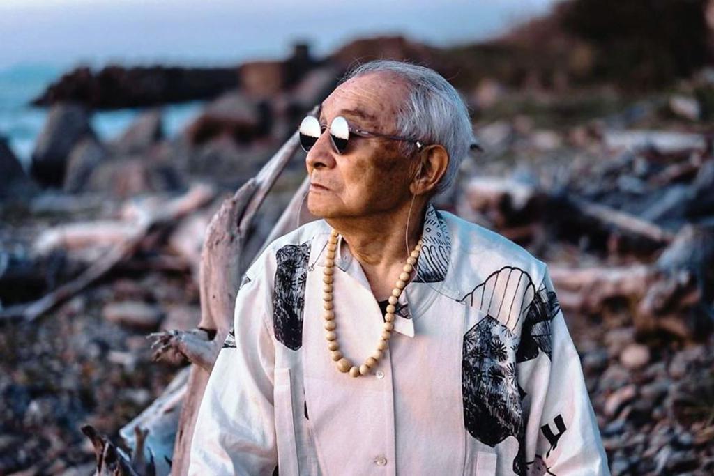 Никогда не поздно: благодаря своему внуку 84-летний дедушка стал моделью