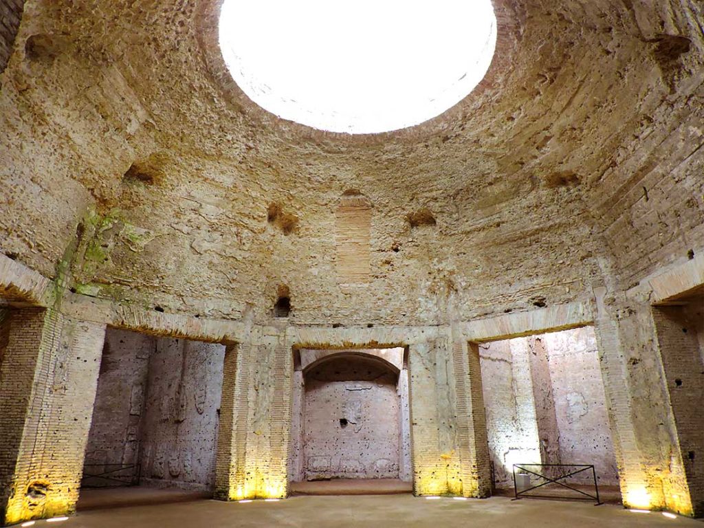 В Риме раскопали 2000-летнюю комнату, оказавшуюся сокровищницей фресок