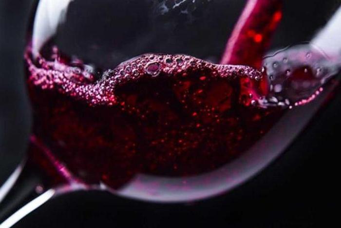 350-летнее вино: на аукционе Christies в Лондоне будут выставлены бутылки, поднятые с затонувшего древнего корабля