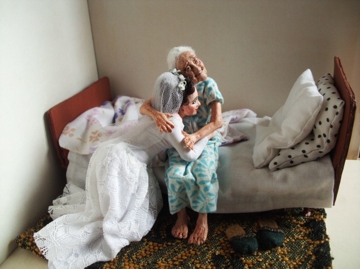 "Дорогие мои старики": уникальная коллекция "пожилых" кукол, созданная человеком с большим сердцем