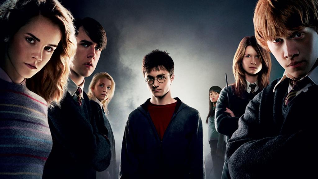 10-летний Дэниел Рэдклифф перевоплотился в Гарри Поттера в 2000 году. Но эта роль не была дебютом