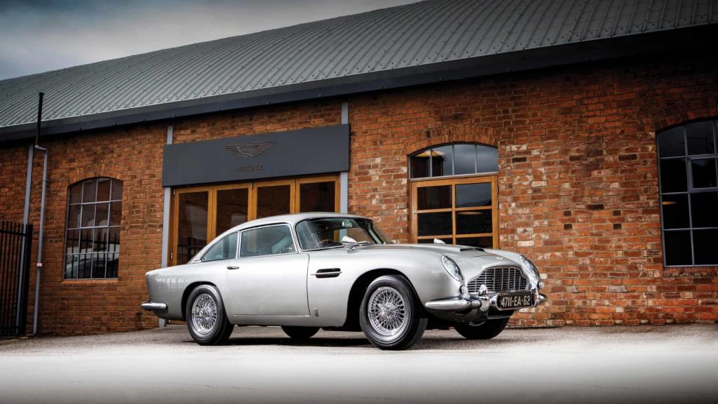 Aston Martin DB5: автомобиль Джеймса Бонда за 6 миллионов долларов выставлен на аукционе