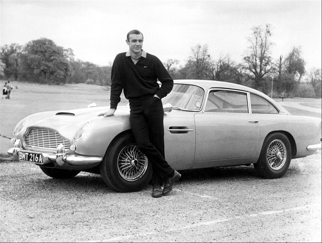 Aston Martin DB5: автомобиль Джеймса Бонда за 6 миллионов долларов выставлен на аукционе