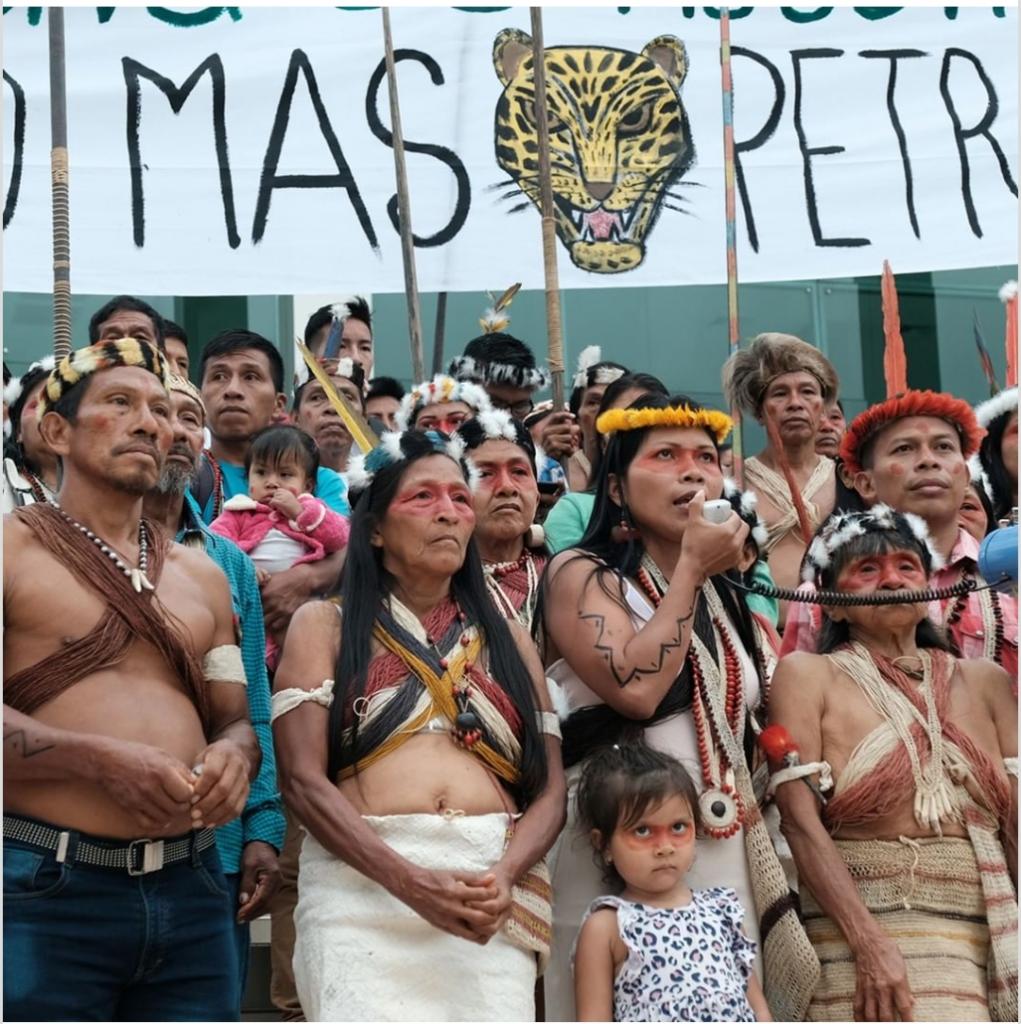 Племя Амазонки победило: они встали на защиту лесов, страдающих от деятельности нефтяных компаний