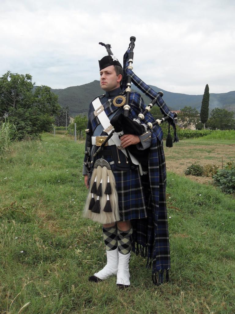 мужской шотландский костюм