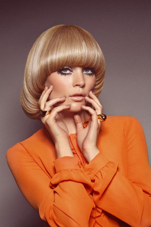 Прически 60-х годов: узнаваемый стиль, схема стрижки, форма и способ укладки, применение аксессуаров для волос и модные цвета для окрашивания