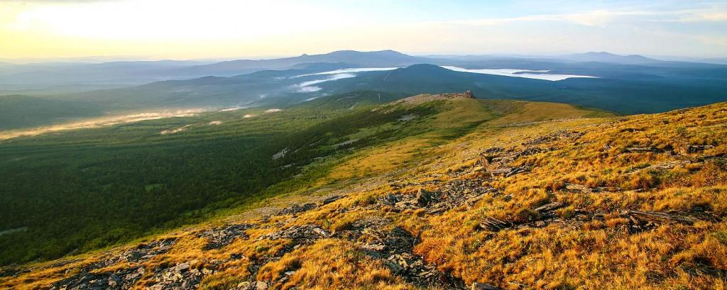 Предгорья уральских гор в Свердловской области