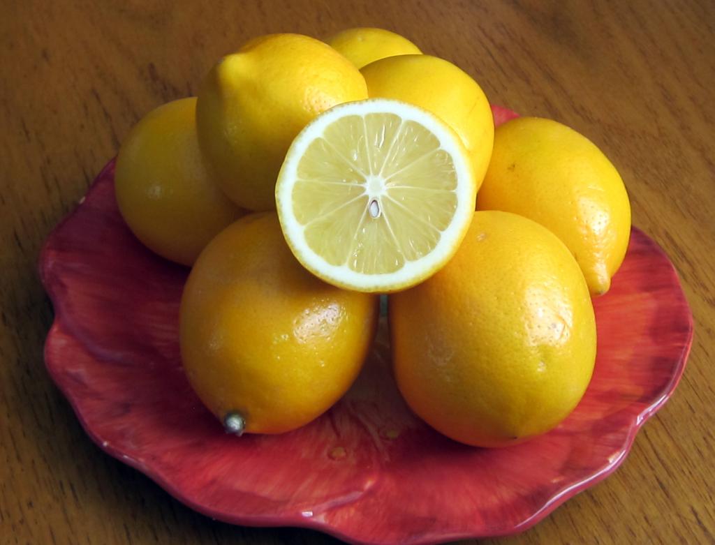 Снятие головной боли лимоном