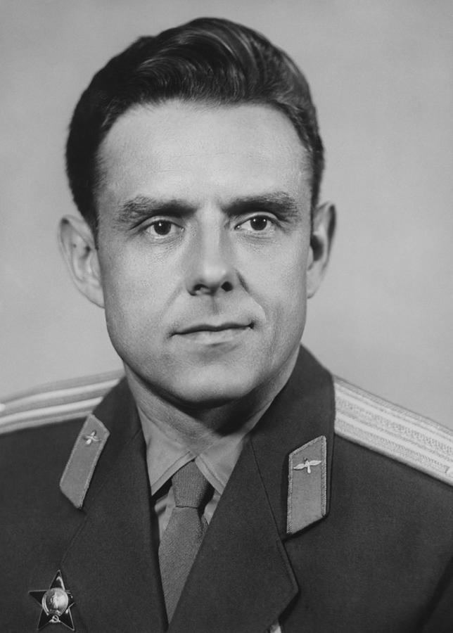 Комаров Владимир Михайлович - космонавт