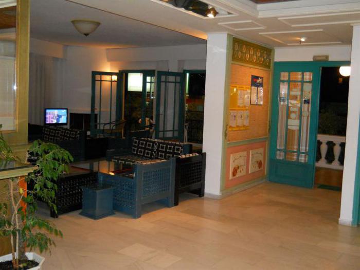 antinoos hotel 2 крит